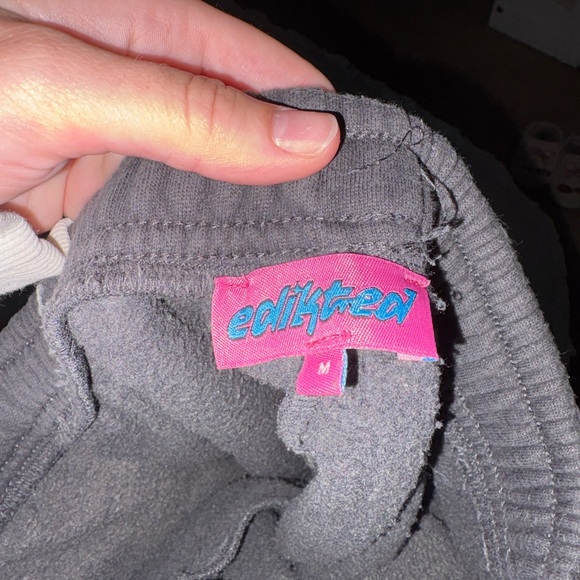 Edikted Pink Bow Sweat Set - Picture 4 of 4